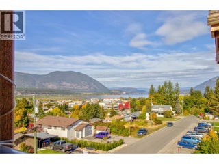 330 7 Street Se Unit# 304. Salmon Arm, British Columbia