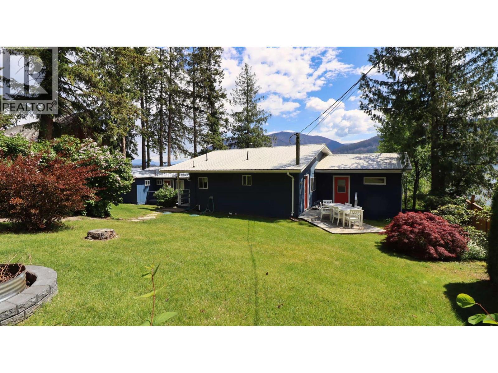 1065 Little Shuswap Lake Road. Chase, British Columbia