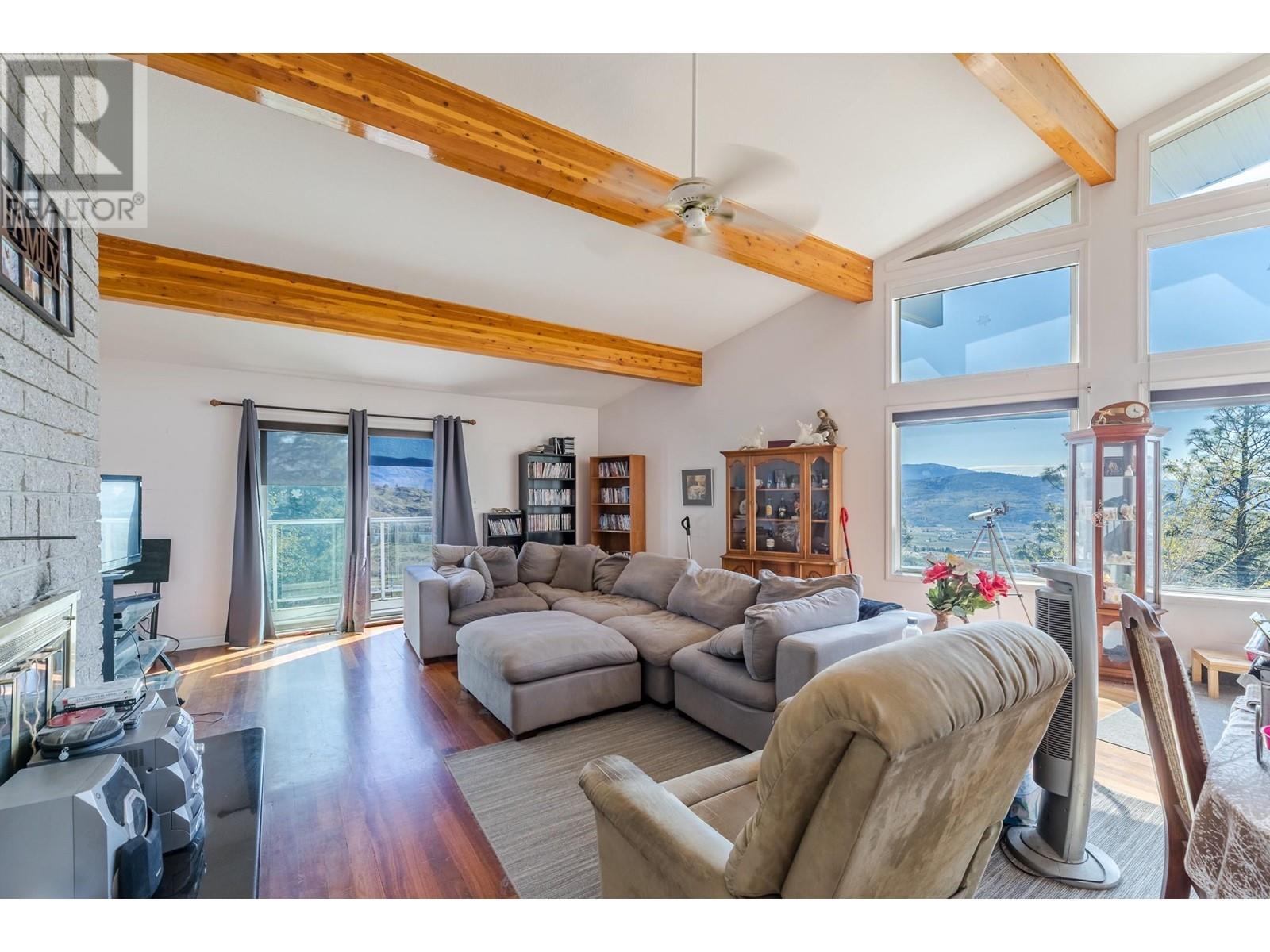 163 Willowbrook Road. Oliver, British Columbia