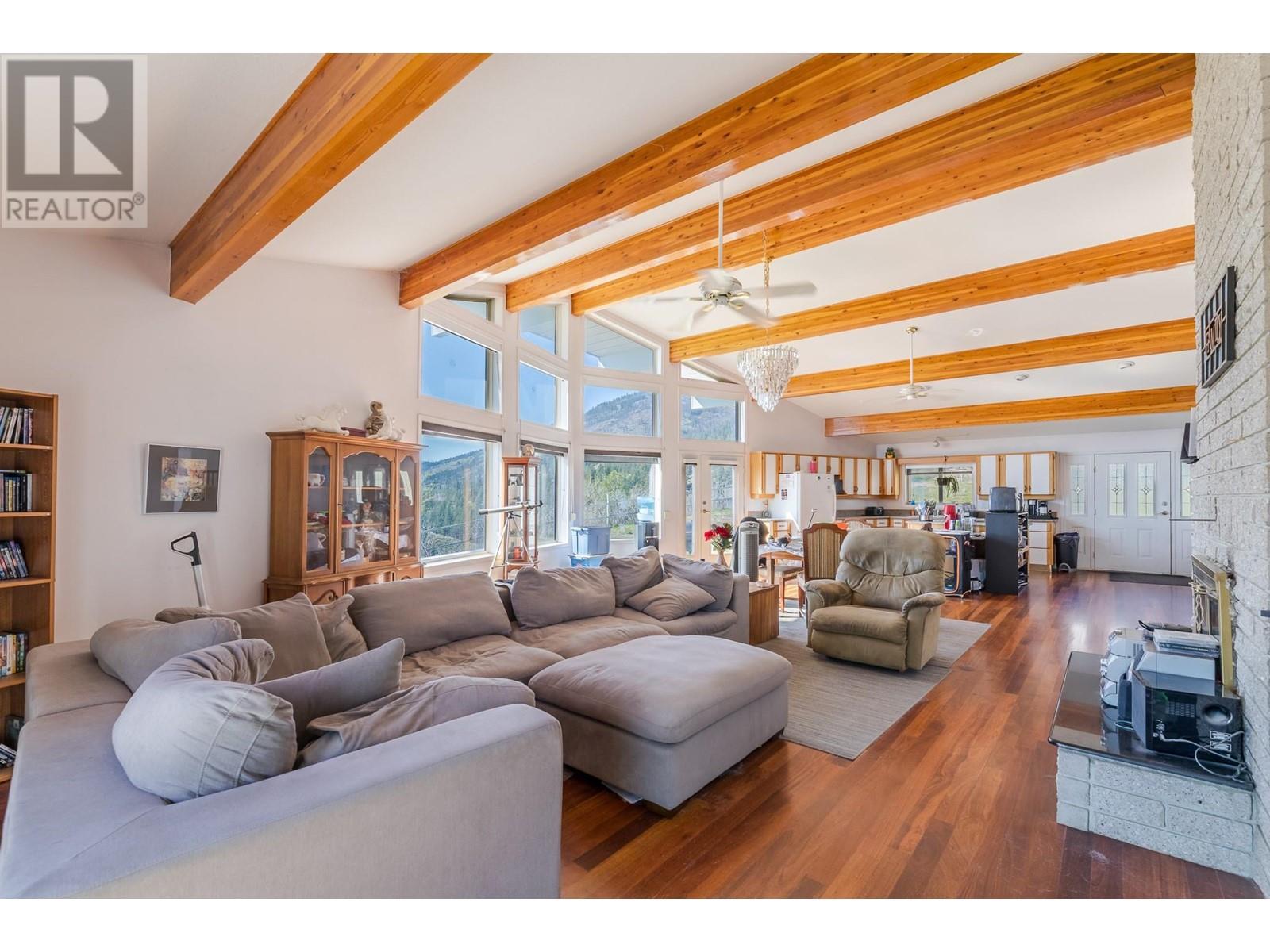 163 Willowbrook Road. Oliver, British Columbia