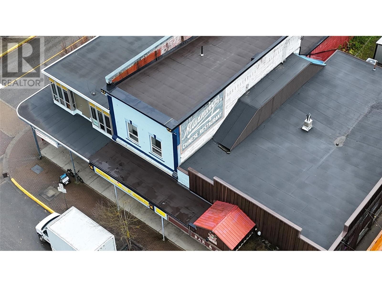 302 Mackenzie Avenue. Revelstoke, British Columbia