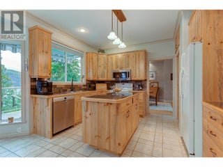 1293 Camp Road. Lake Country, British Columbia