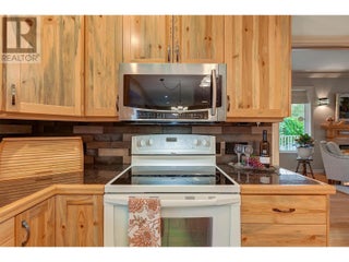 1293 Camp Road. Lake Country, British Columbia