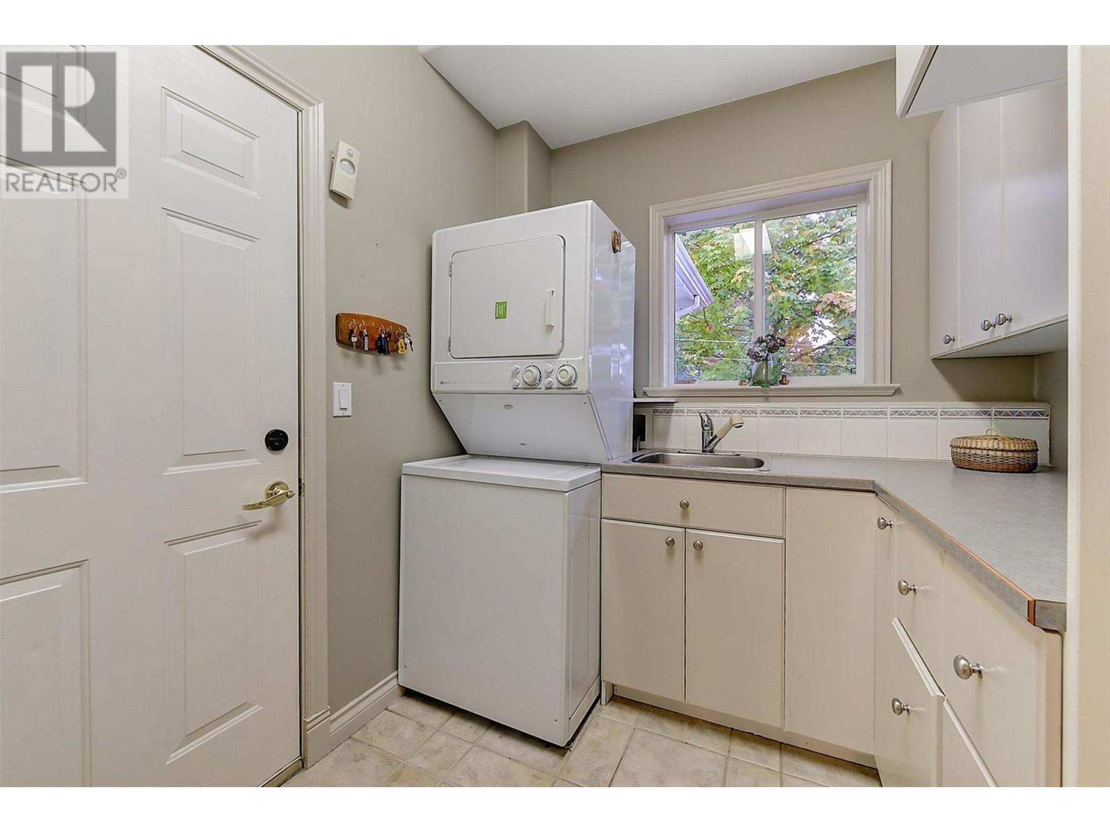 1293 Camp Road. Lake Country, British Columbia