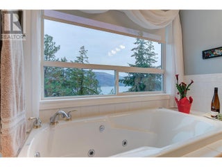 1293 Camp Road. Lake Country, British Columbia