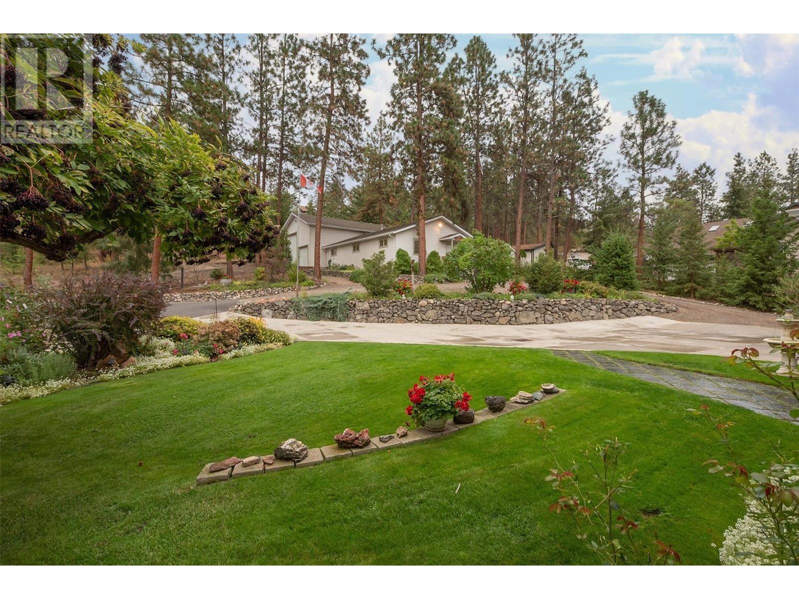 1293 Camp Road. Lake Country, British Columbia