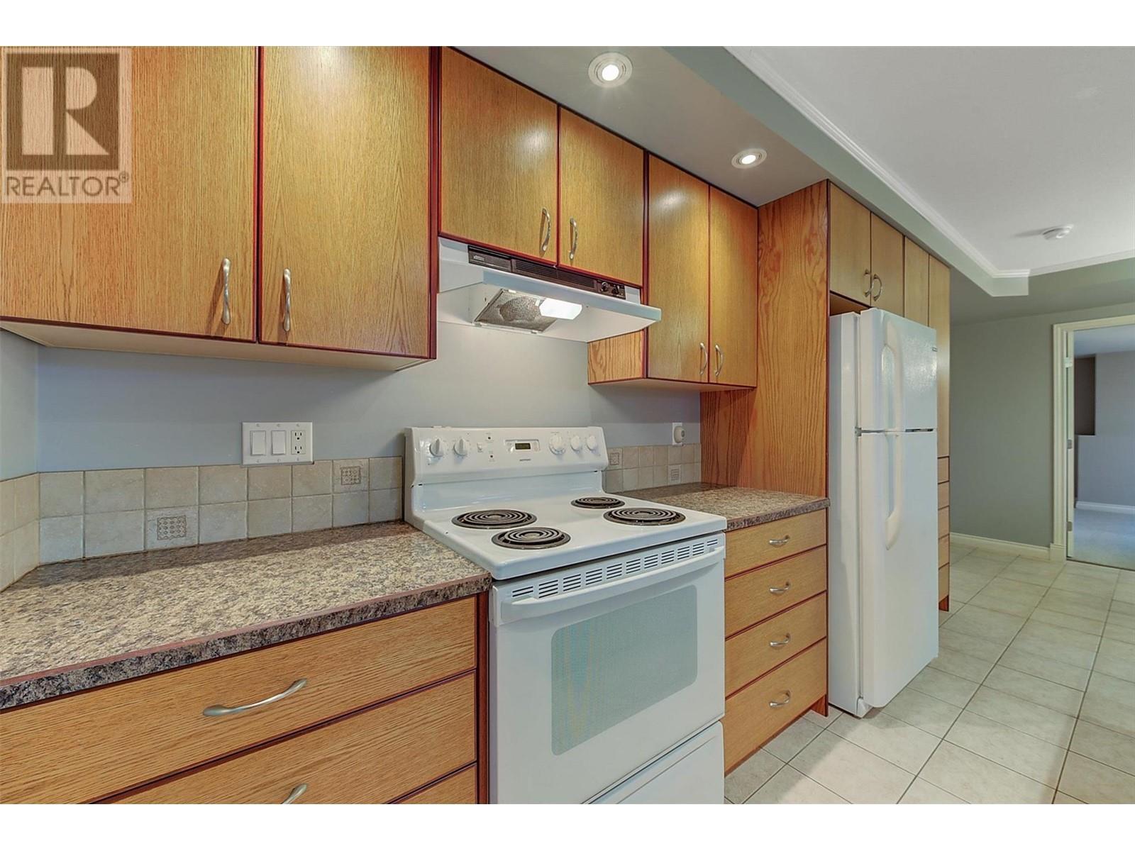 1293 Camp Road. Lake Country, British Columbia