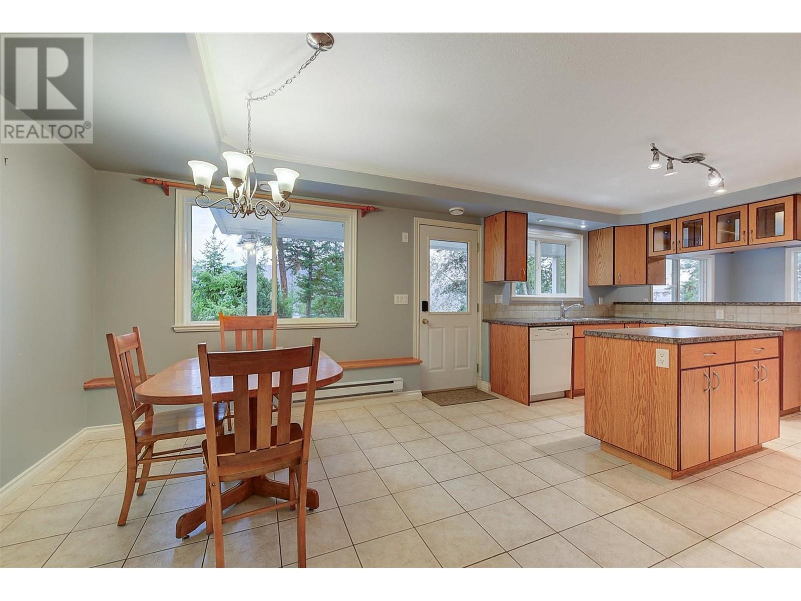 1293 Camp Road. Lake Country, British Columbia