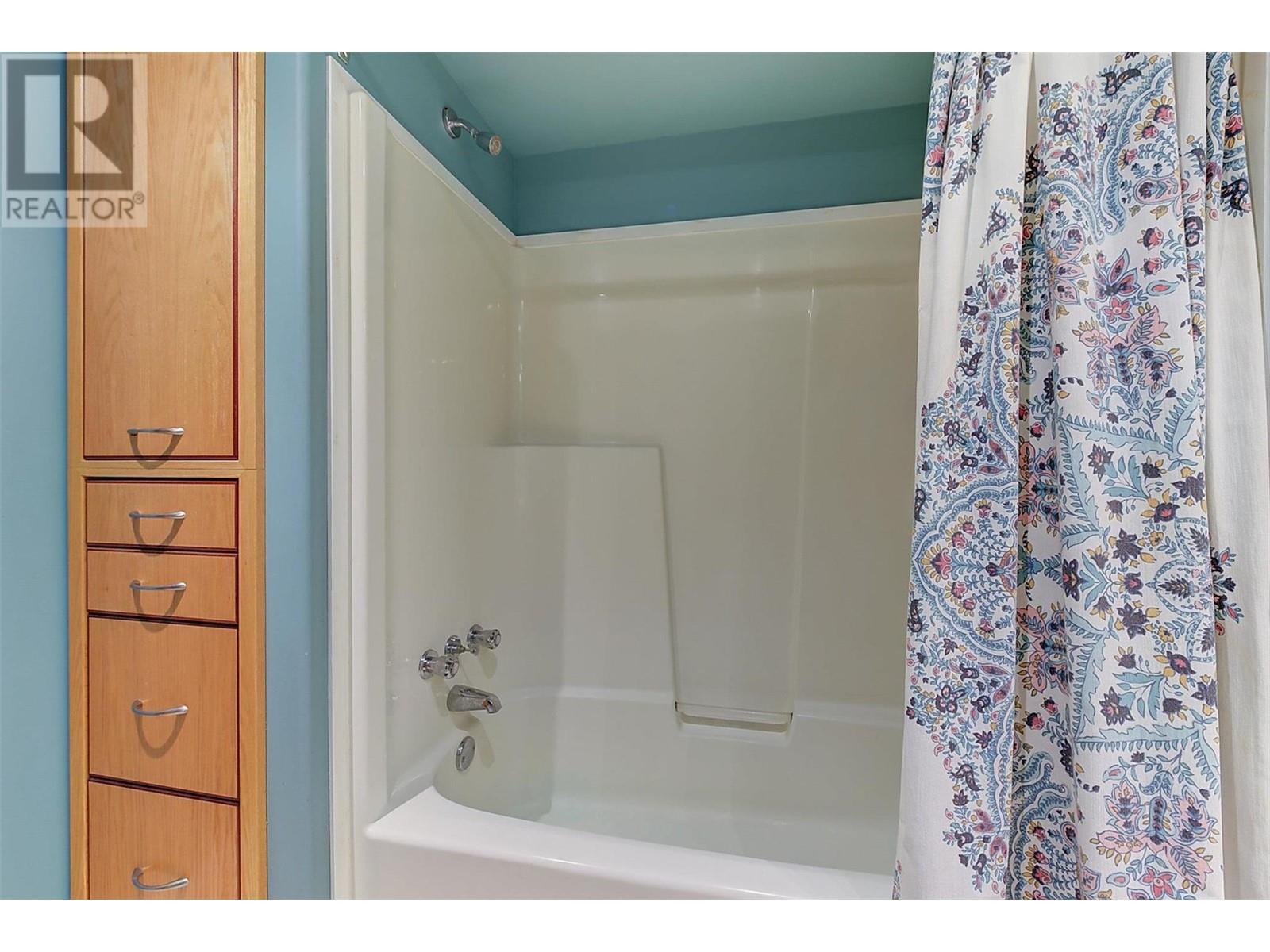 1293 Camp Road. Lake Country, British Columbia