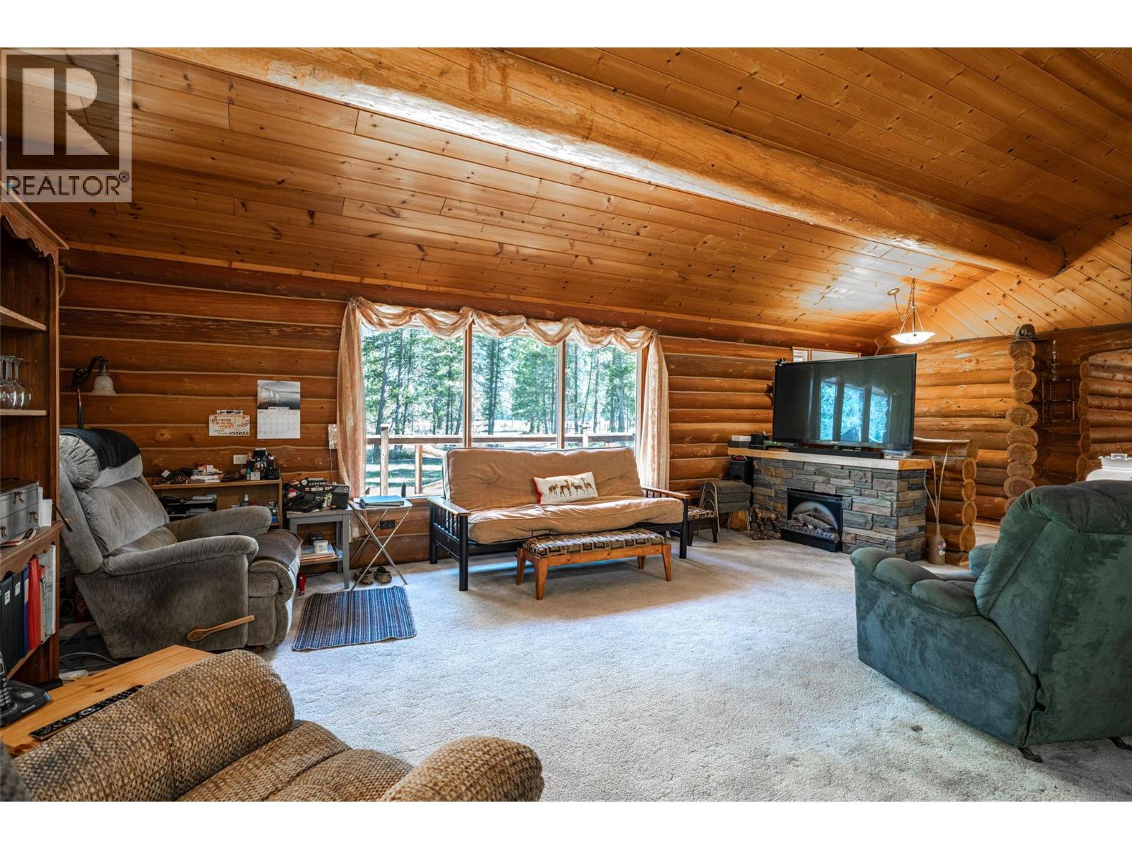 1474 6 Highway. Cherryville, British Columbia