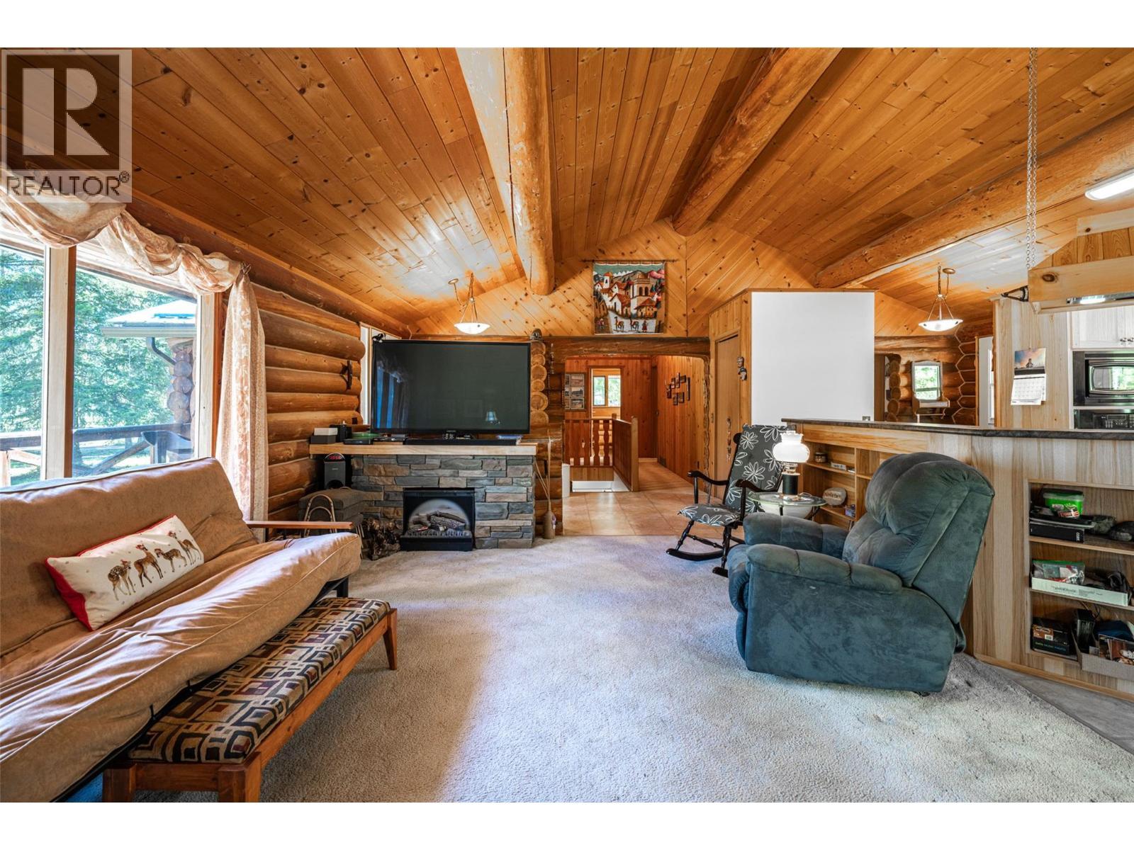 1474 6 Highway. Cherryville, British Columbia