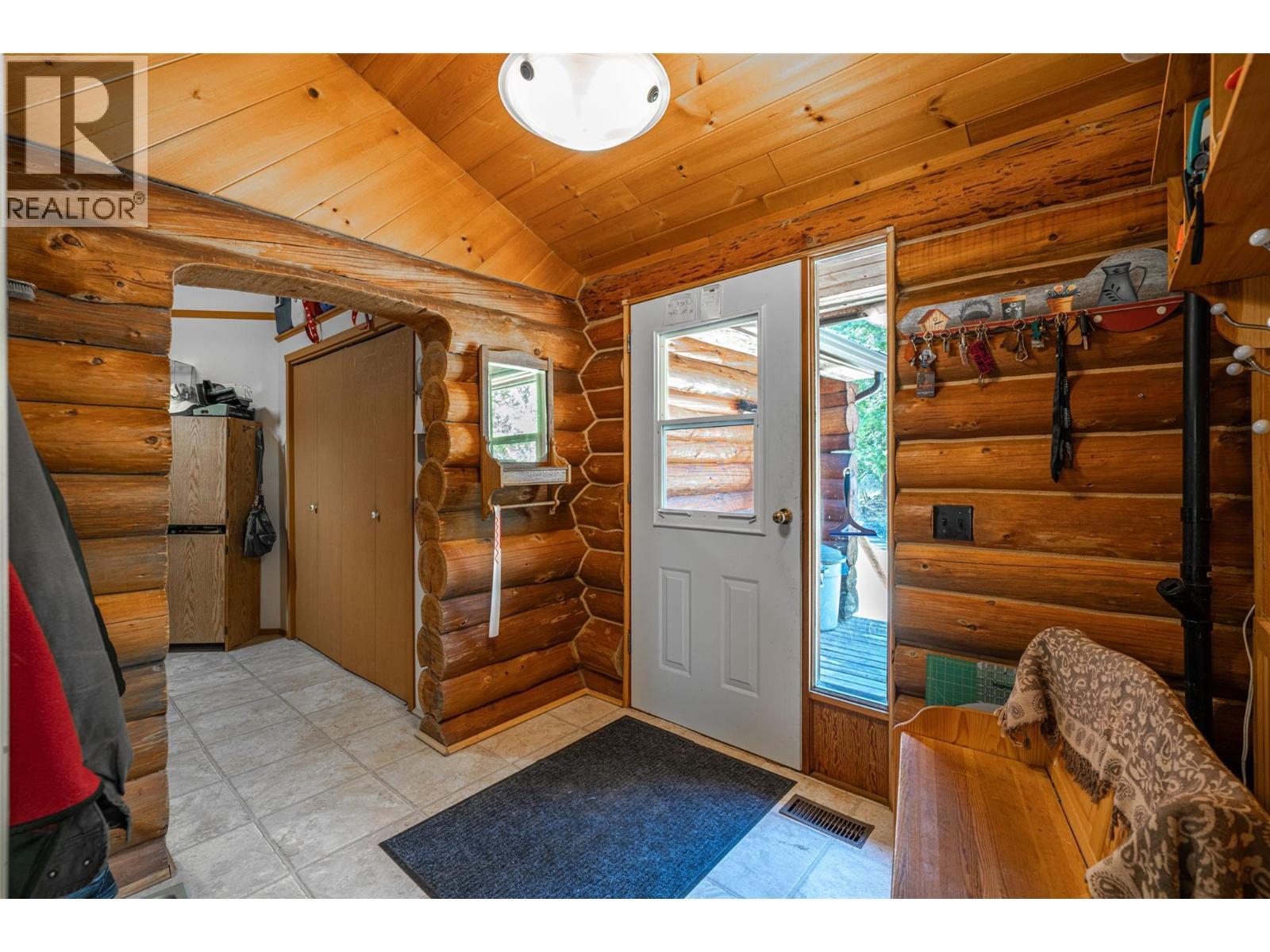 1474 6 Highway. Cherryville, British Columbia