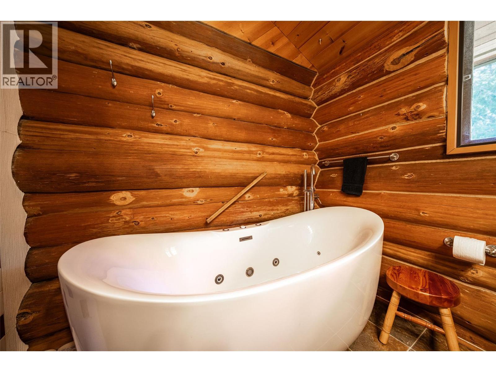 1474 6 Highway. Cherryville, British Columbia