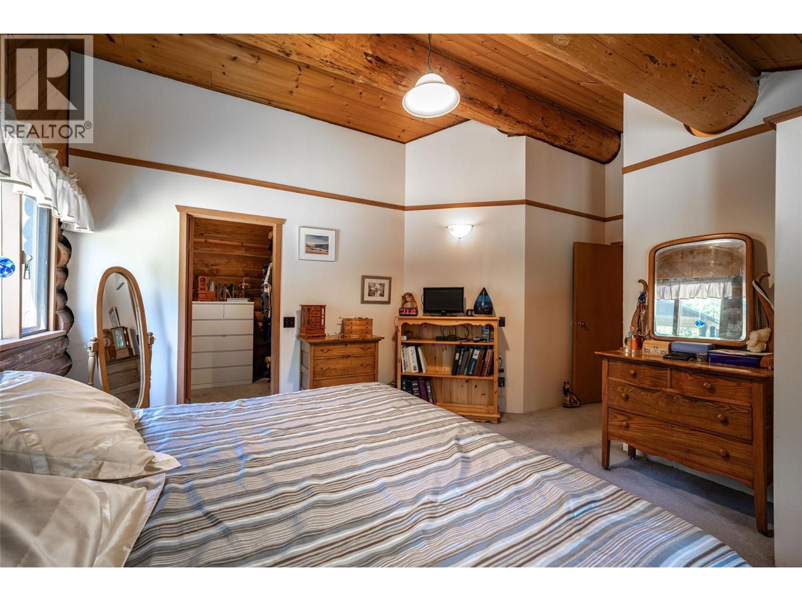 1474 6 Highway. Cherryville, British Columbia