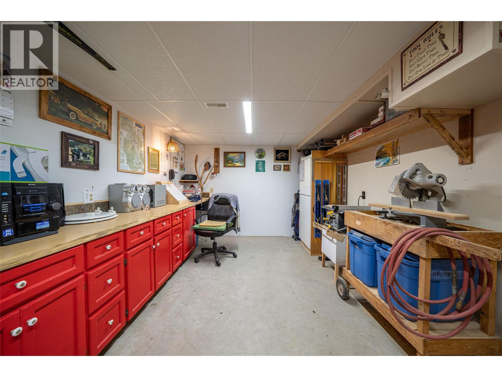 1474 6 Highway. Cherryville, British Columbia