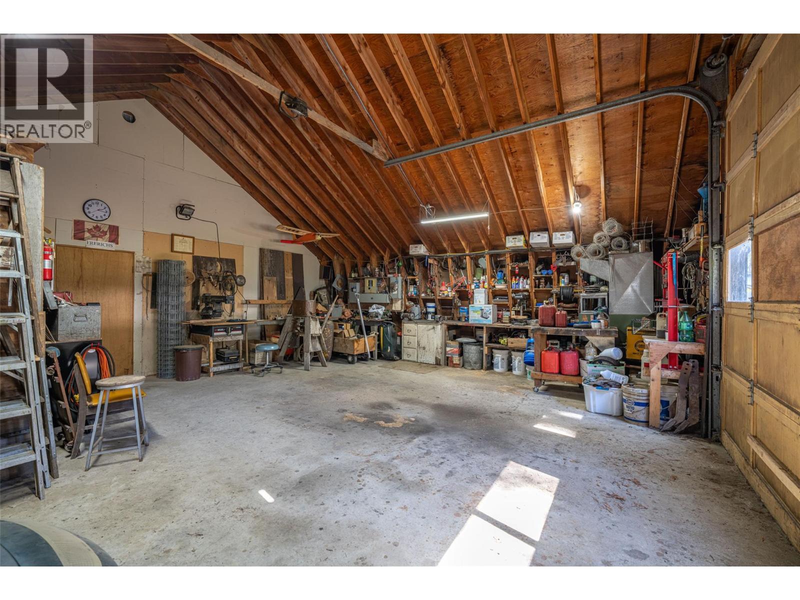 1474 6 Highway. Cherryville, British Columbia