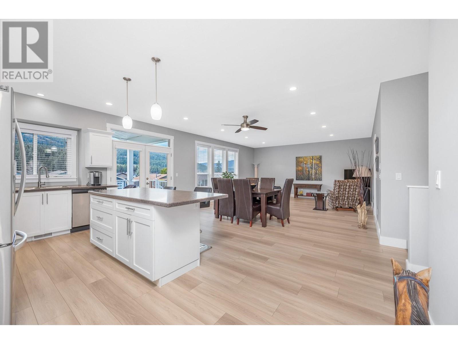 533 Loon Avenue. Vernon, British Columbia