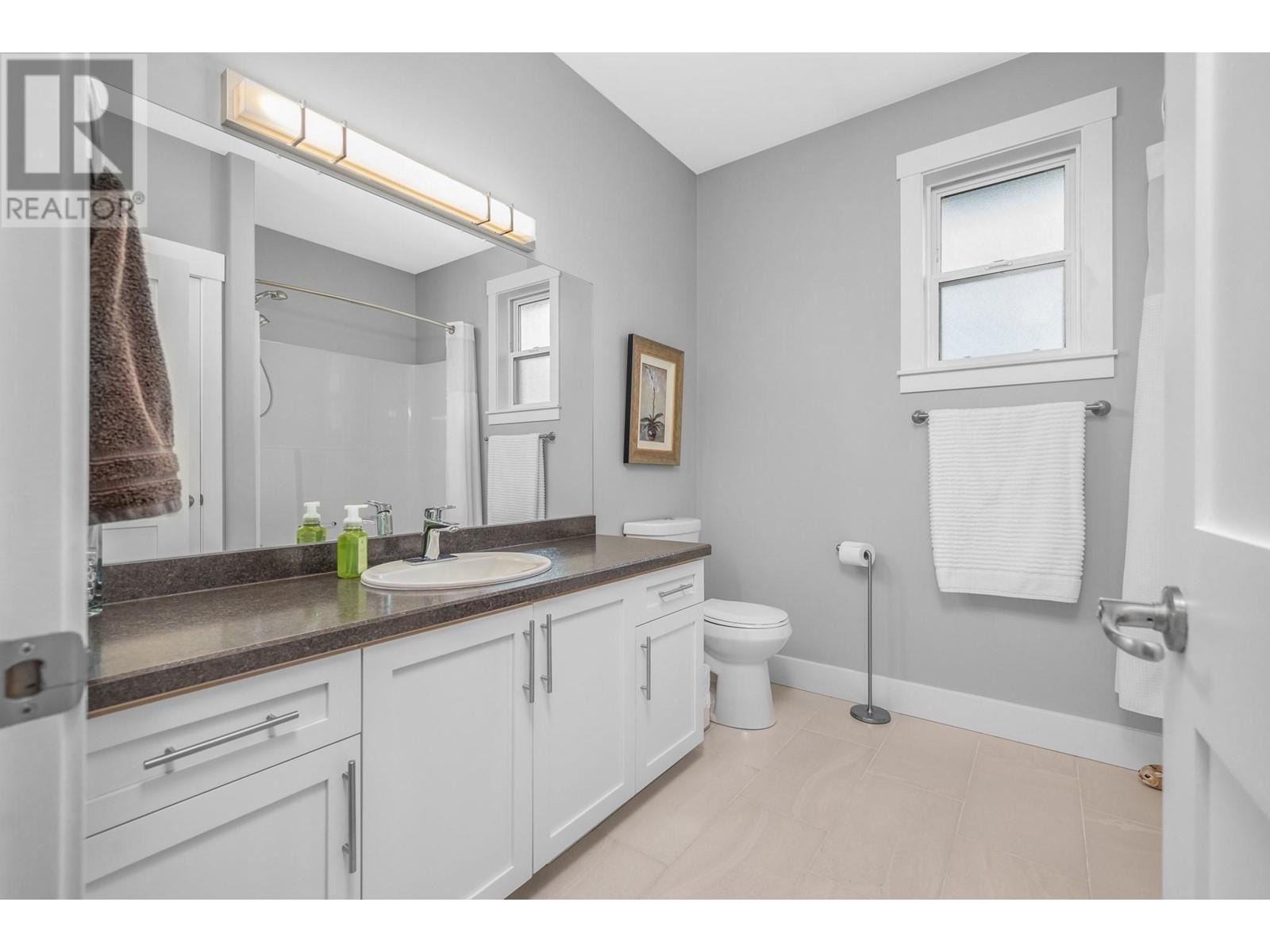 533 Loon Avenue. Vernon, British Columbia