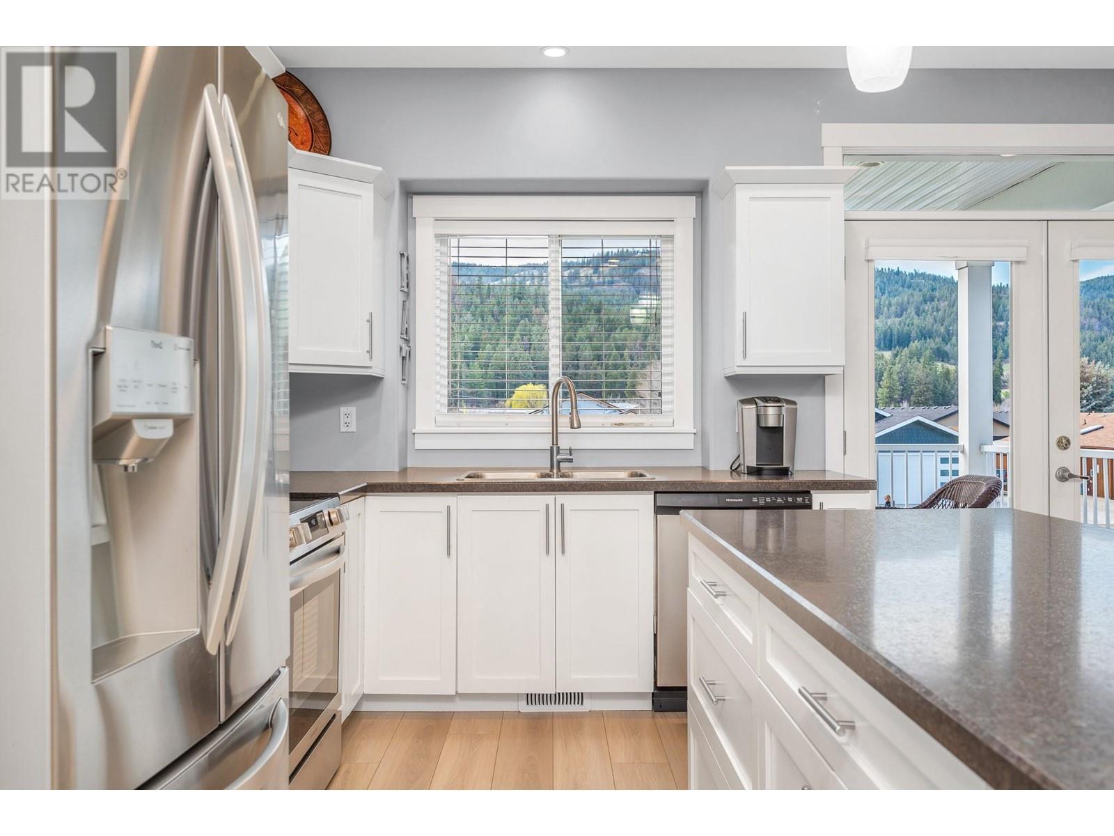 533 Loon Avenue. Vernon, British Columbia