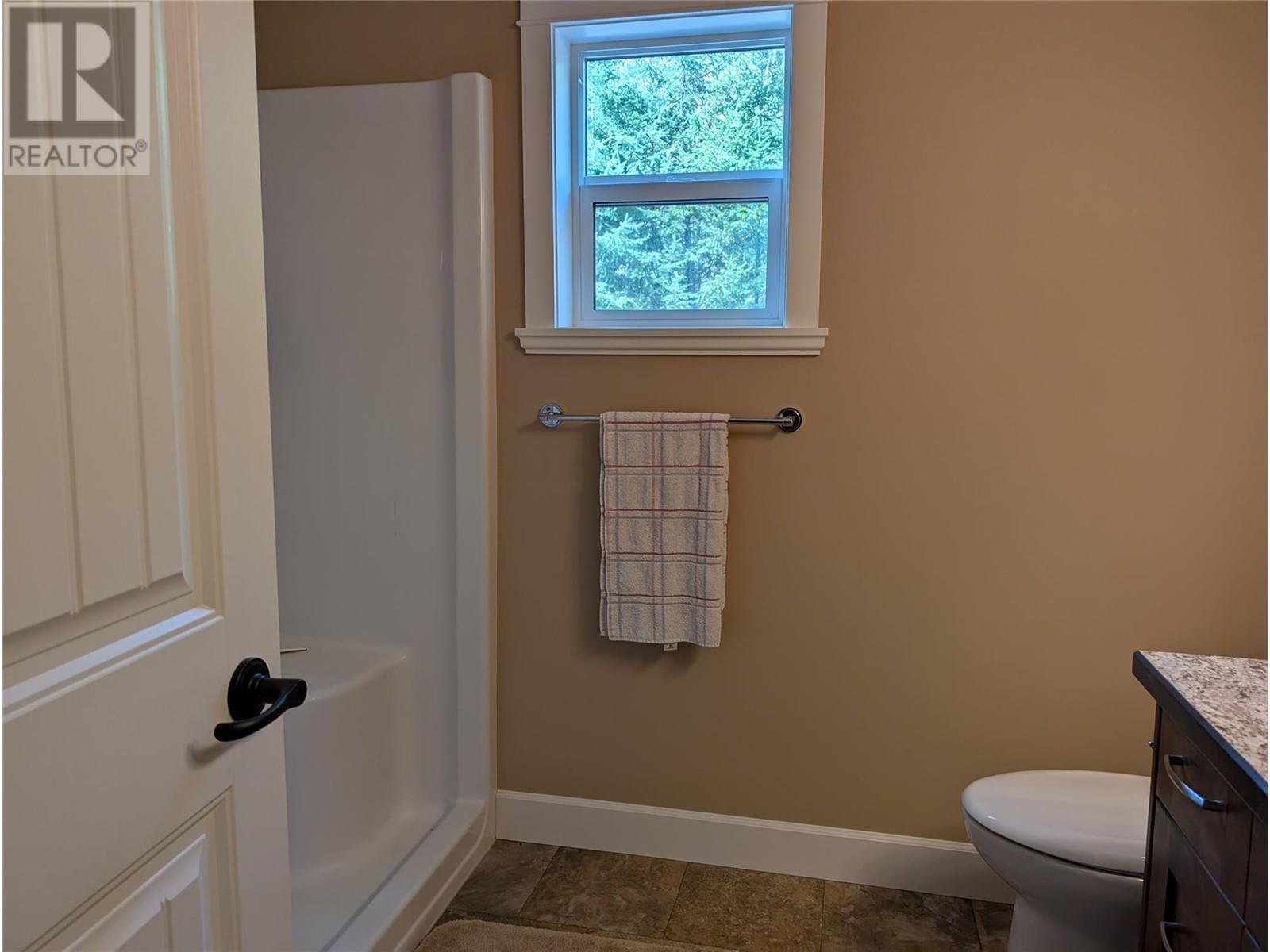 4498 Squilax Anglemont Road Unit# 39. Scotch Creek, British Columbia