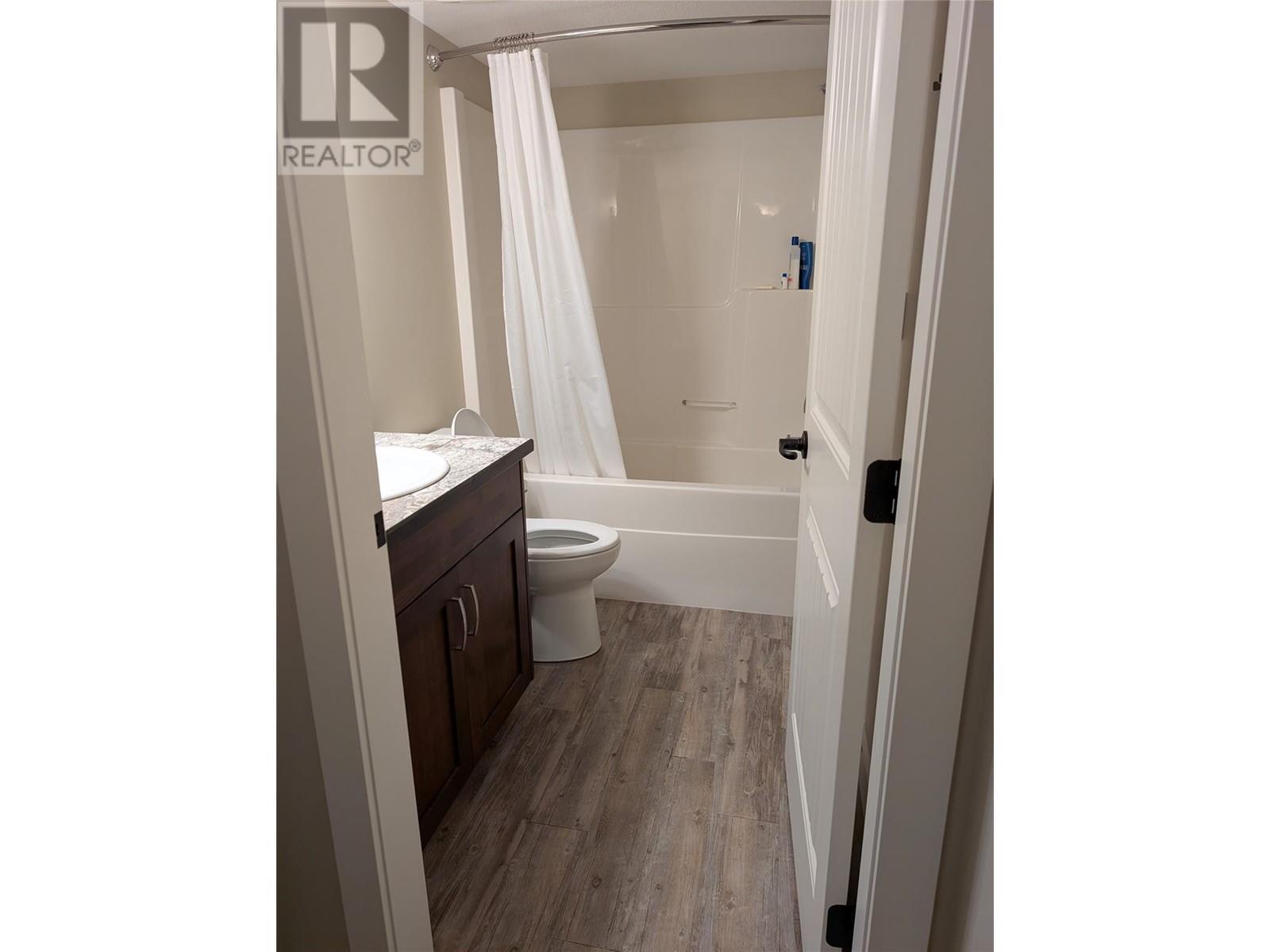 4498 Squilax Anglemont Road Unit# 39. Scotch Creek, British Columbia