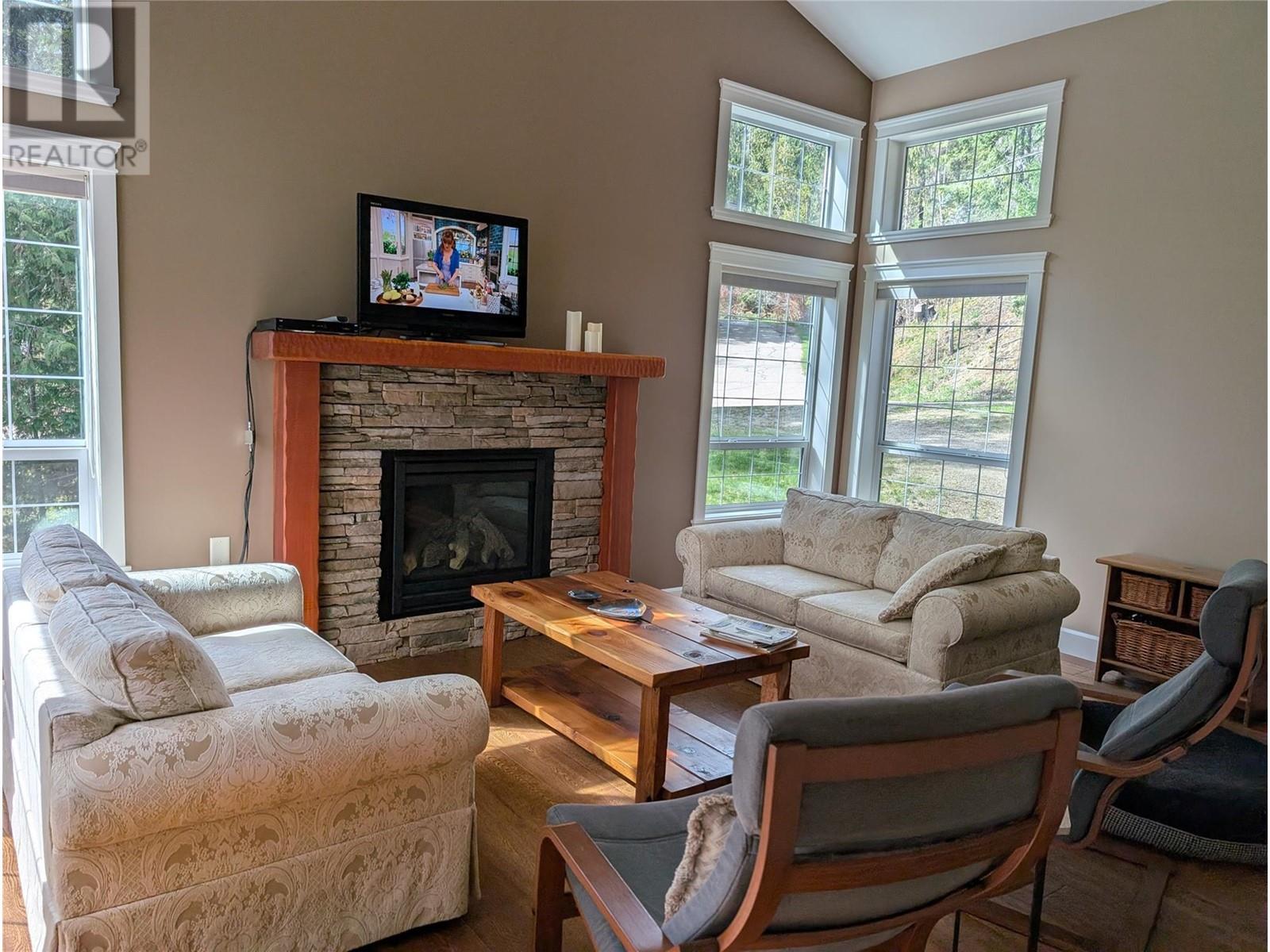 4498 Squilax Anglemont Road Unit# 39. Scotch Creek, British Columbia