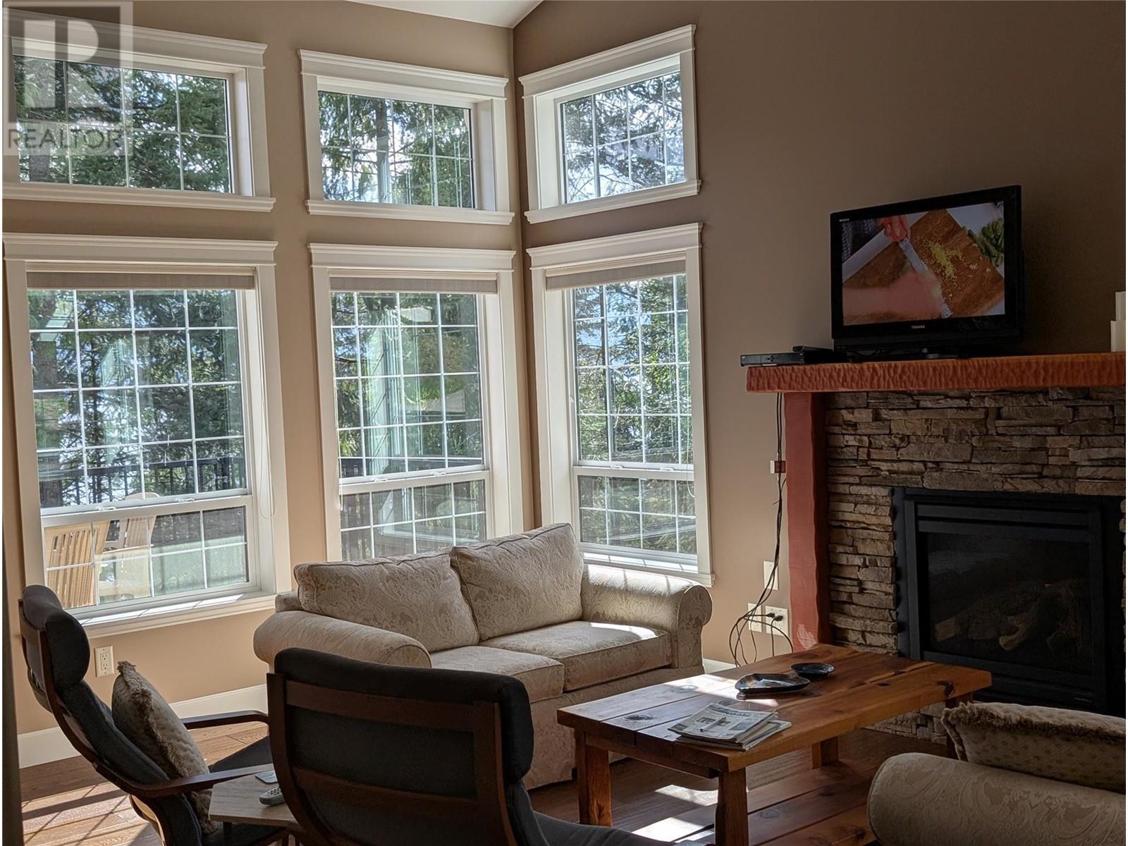 4498 Squilax Anglemont Road Unit# 39. Scotch Creek, British Columbia