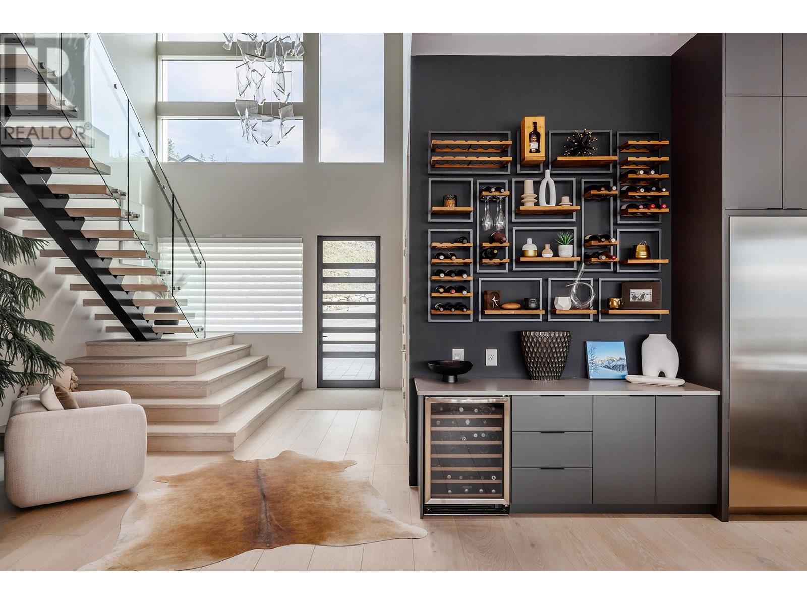 5602 Upper Mission Court. Kelowna, British Columbia