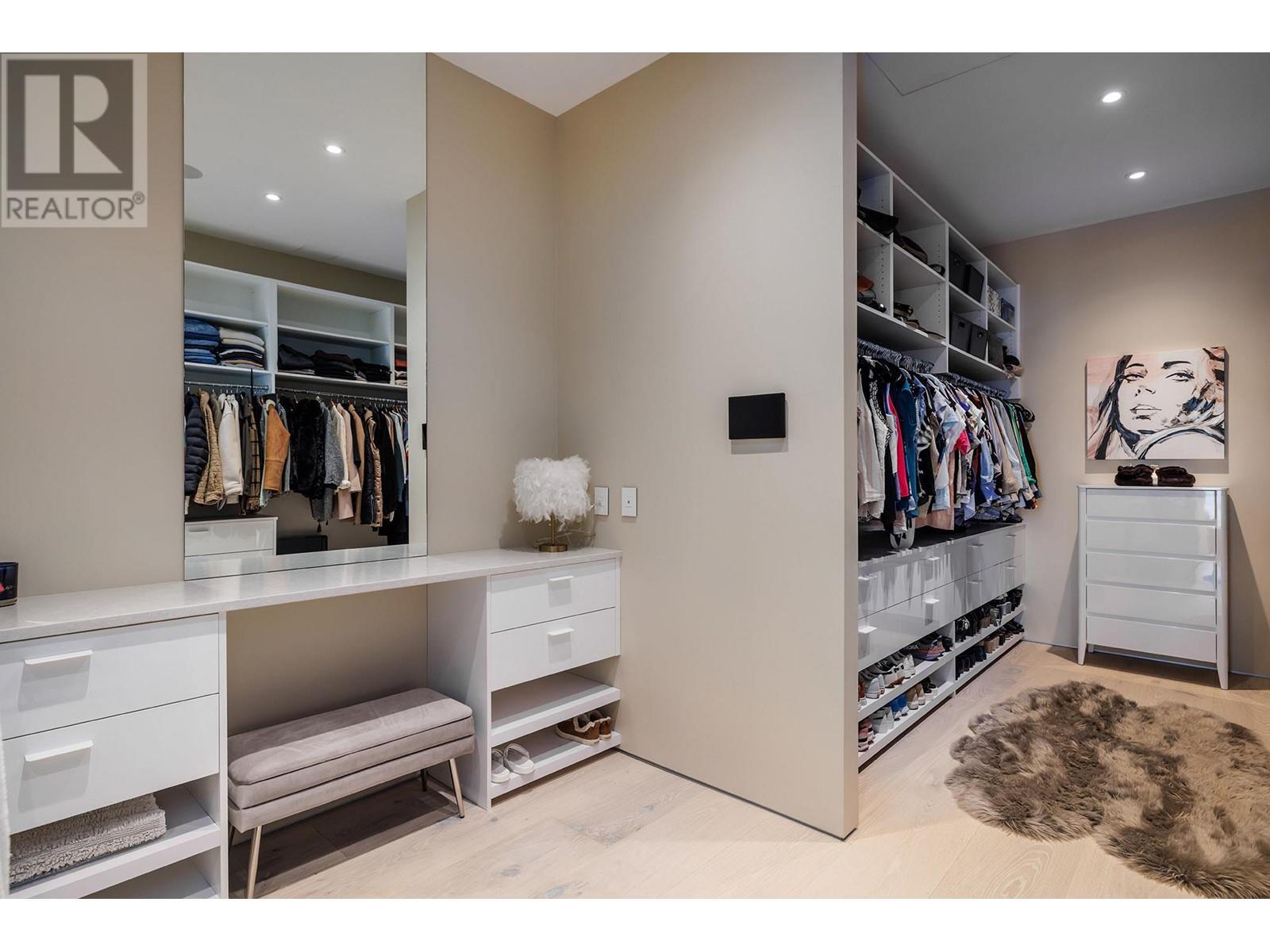 5602 Upper Mission Court. Kelowna, British Columbia