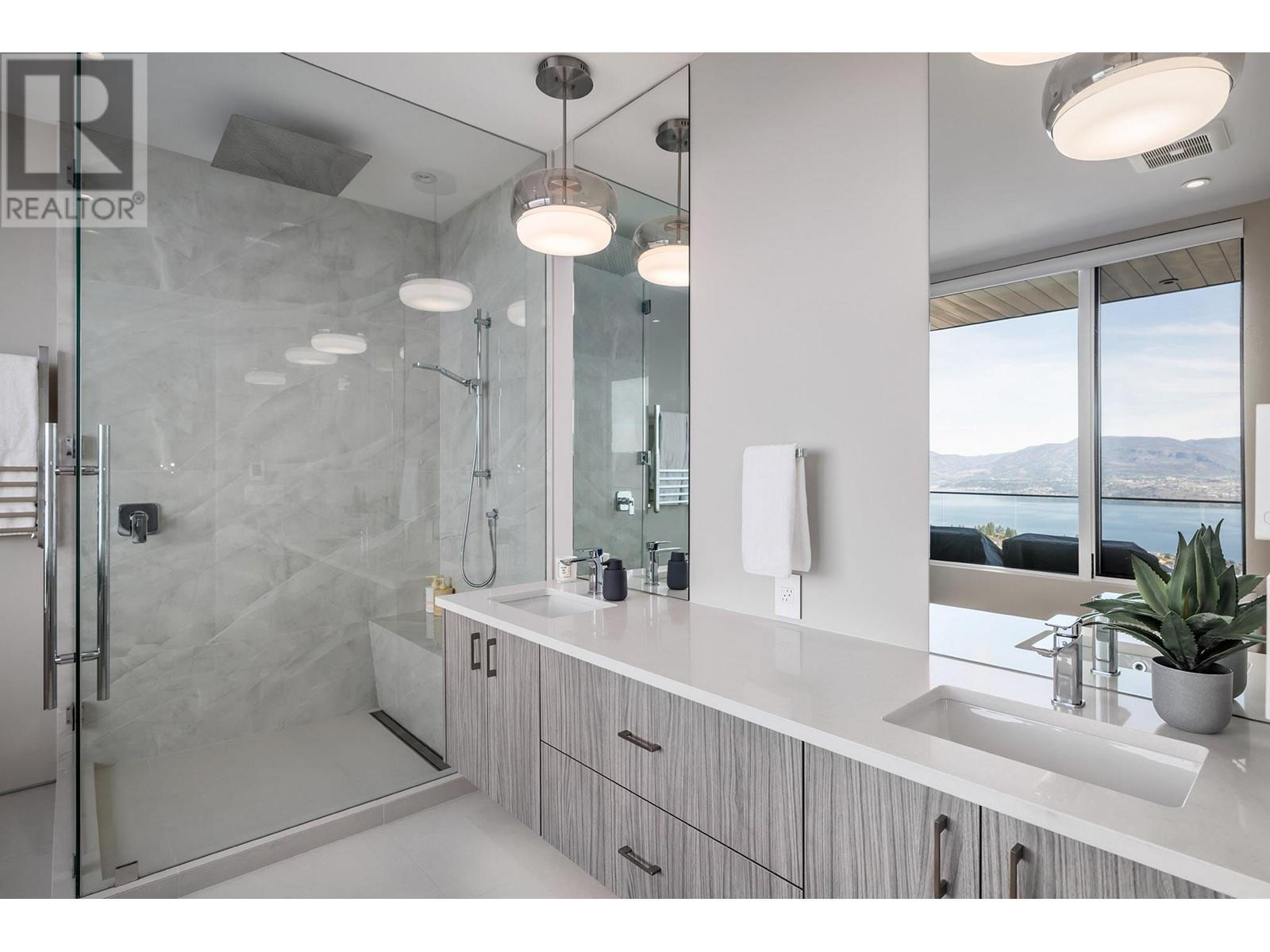 5602 Upper Mission Court. Kelowna, British Columbia