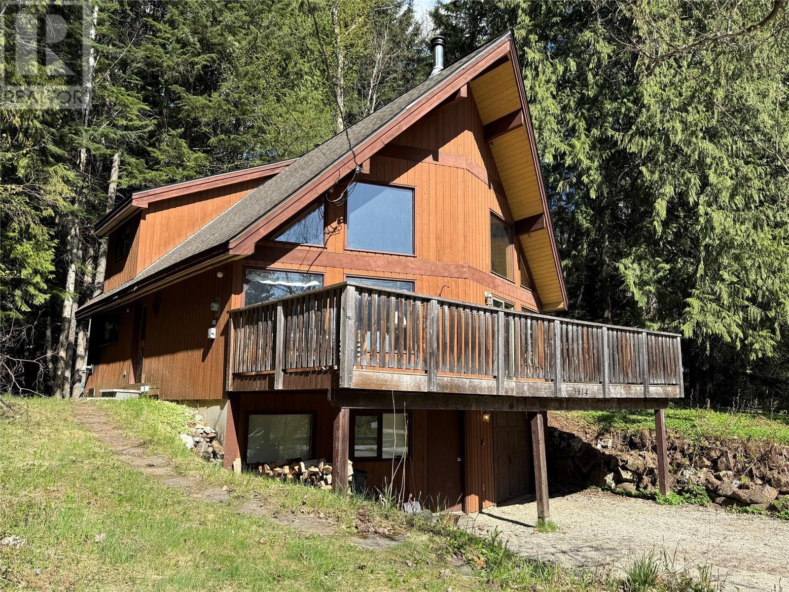 3014 Mcinnes Road. Revelstoke, British Columbia
