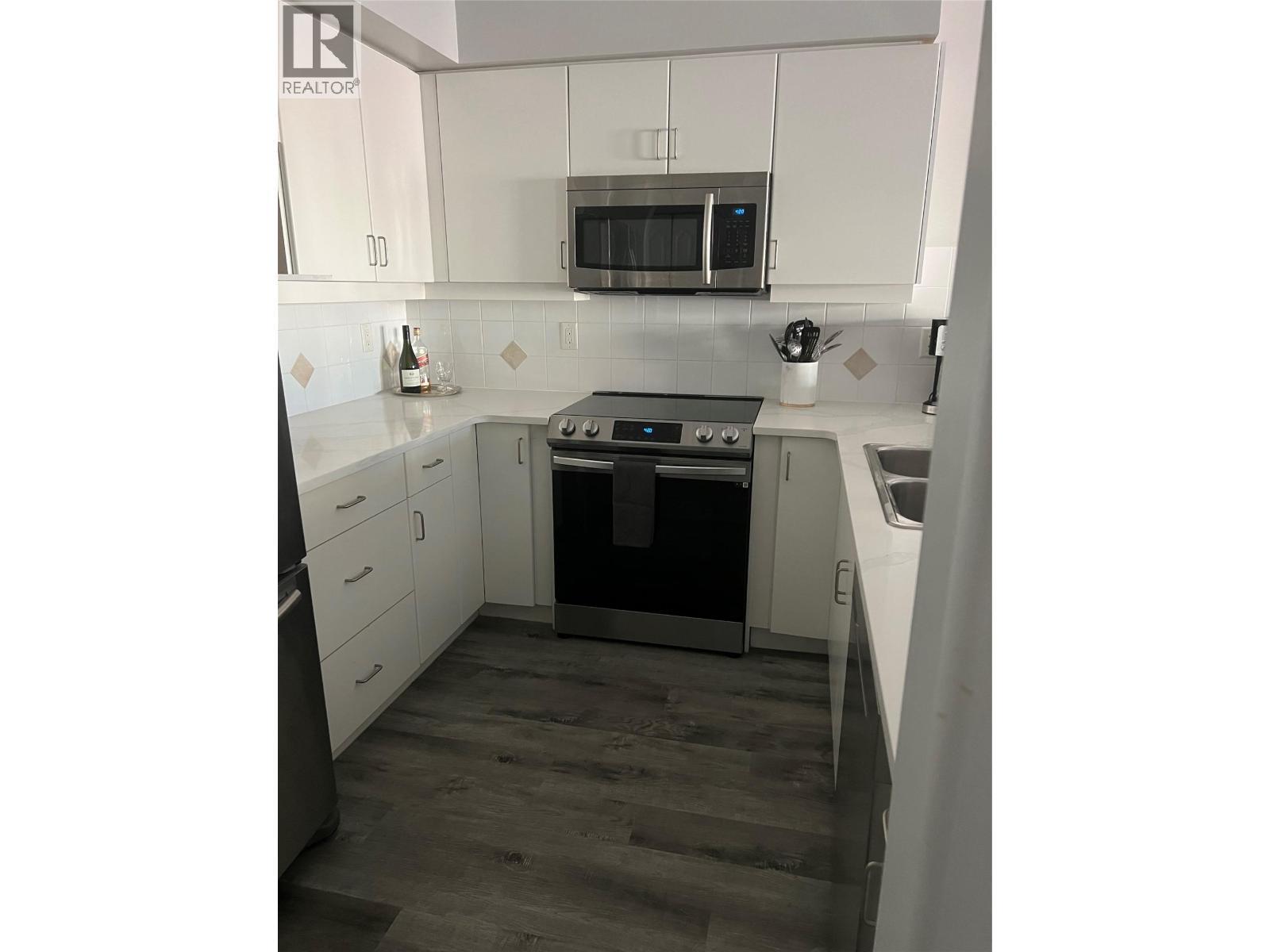 7600 Cottonwood Drive Unit# 315. Osoyoos, British Columbia