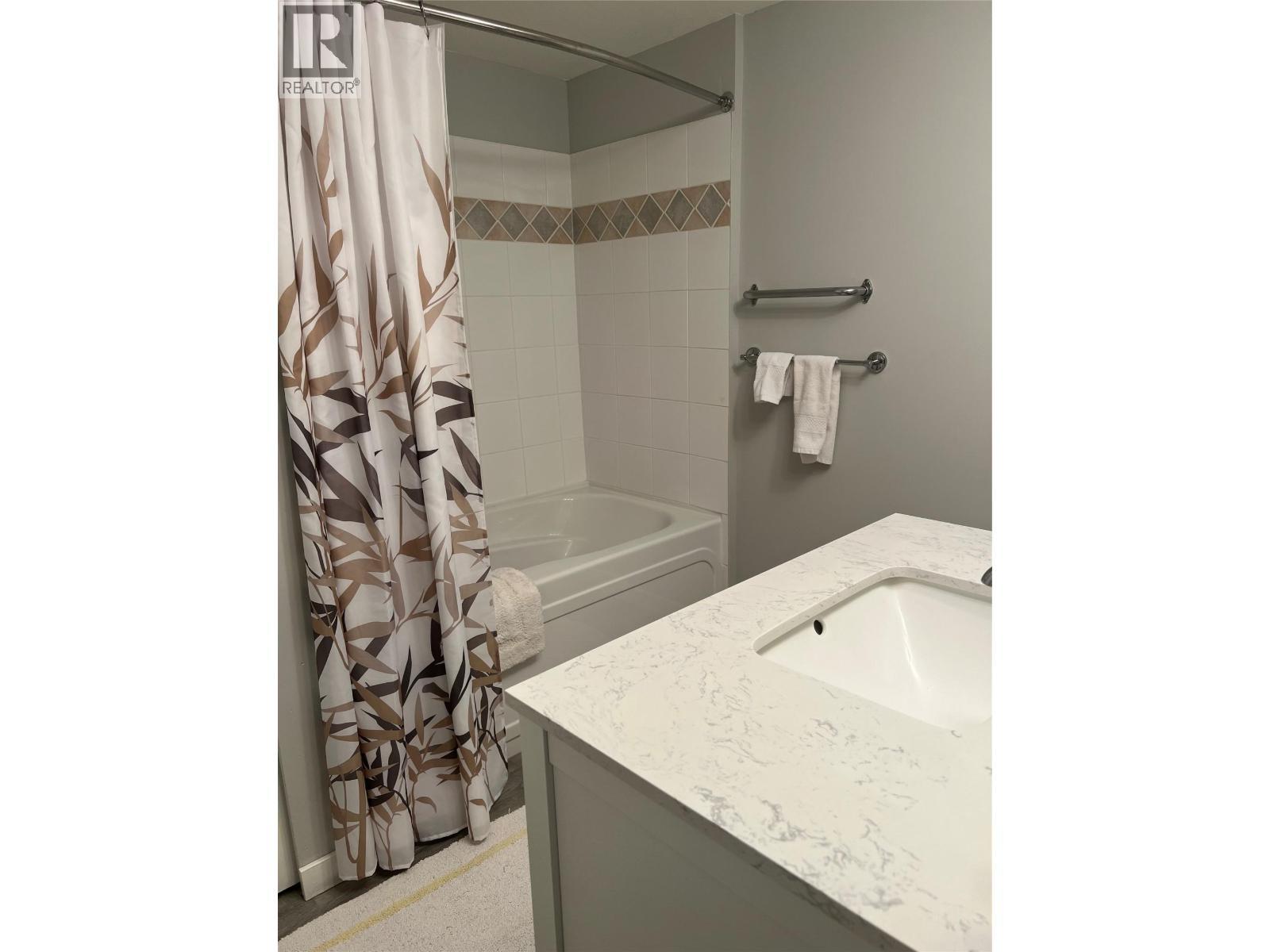 7600 Cottonwood Drive Unit# 315. Osoyoos, British Columbia