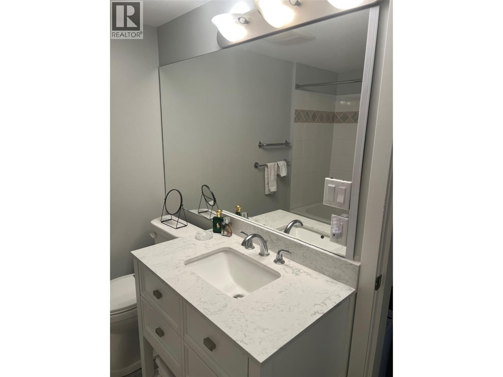 7600 Cottonwood Drive Unit# 315. Osoyoos, British Columbia