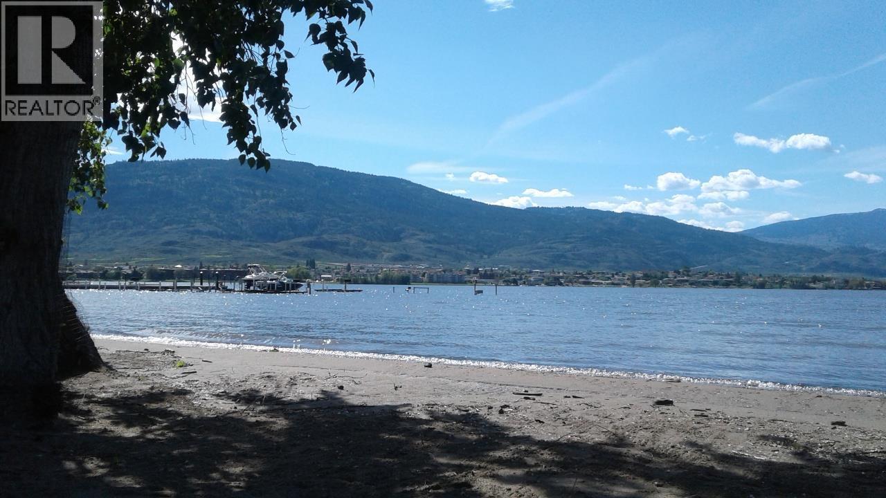 7600 Cottonwood Drive Unit# 315. Osoyoos, British Columbia