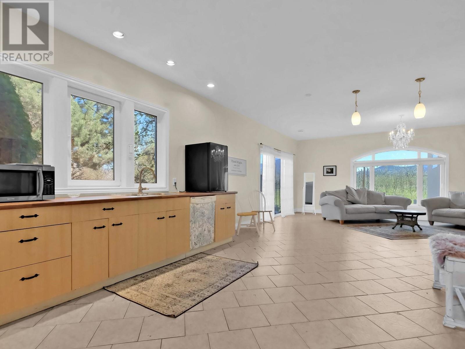 3240 Pooley Road. Kelowna, British Columbia