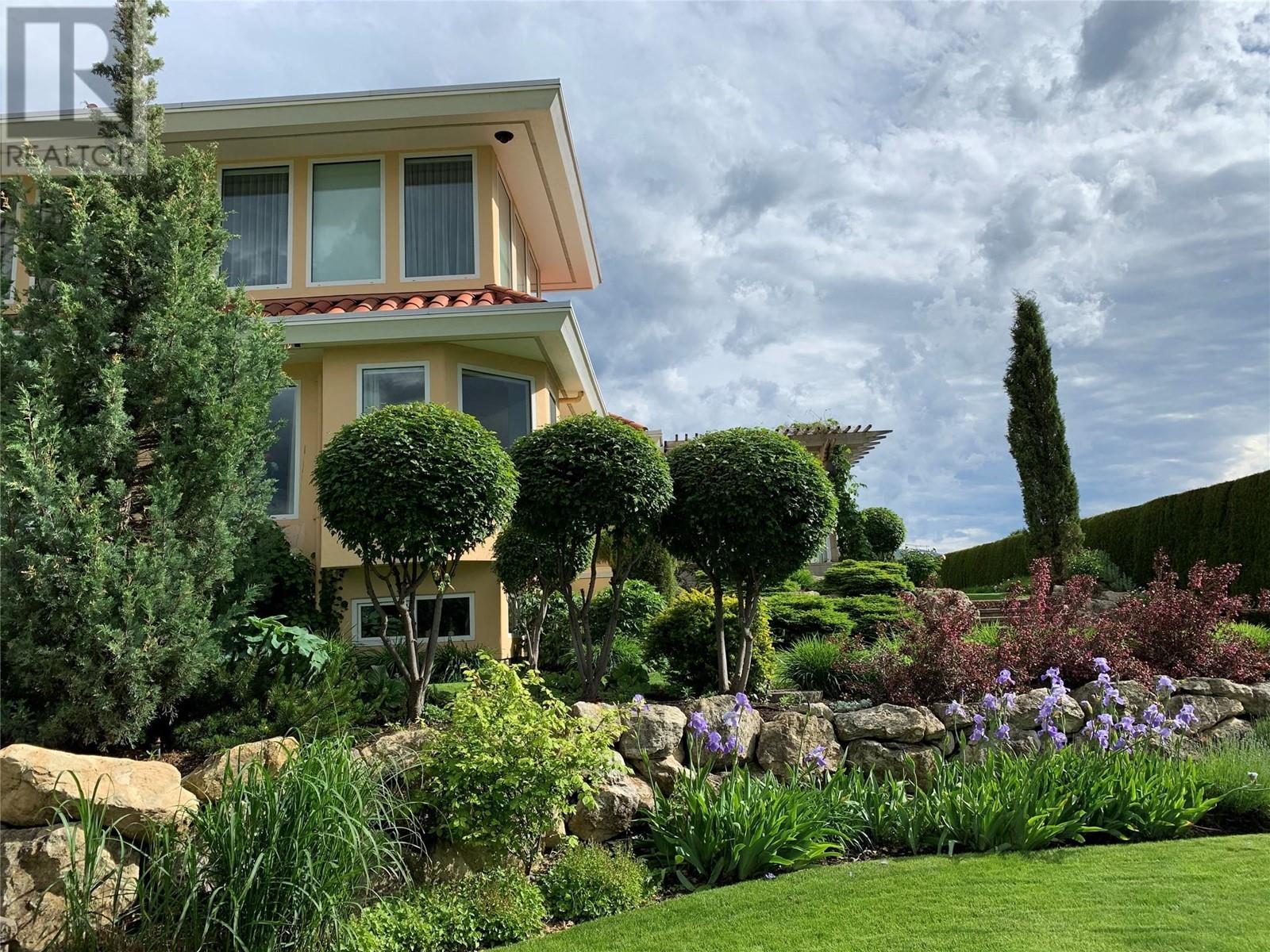 3240 Pooley Road. Kelowna, British Columbia