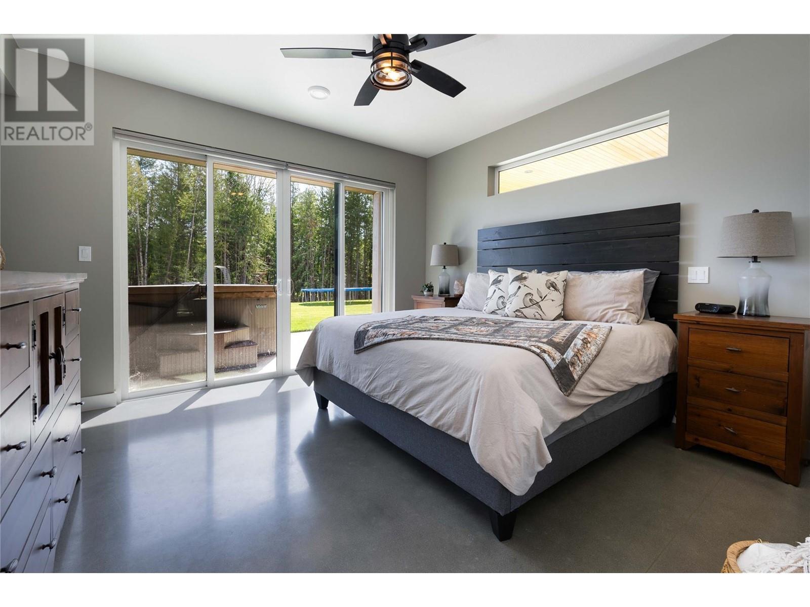 6400 1 Avenue Nw. Salmon Arm, British Columbia