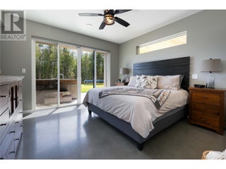 6400 1 Avenue Nw. Salmon Arm, British Columbia