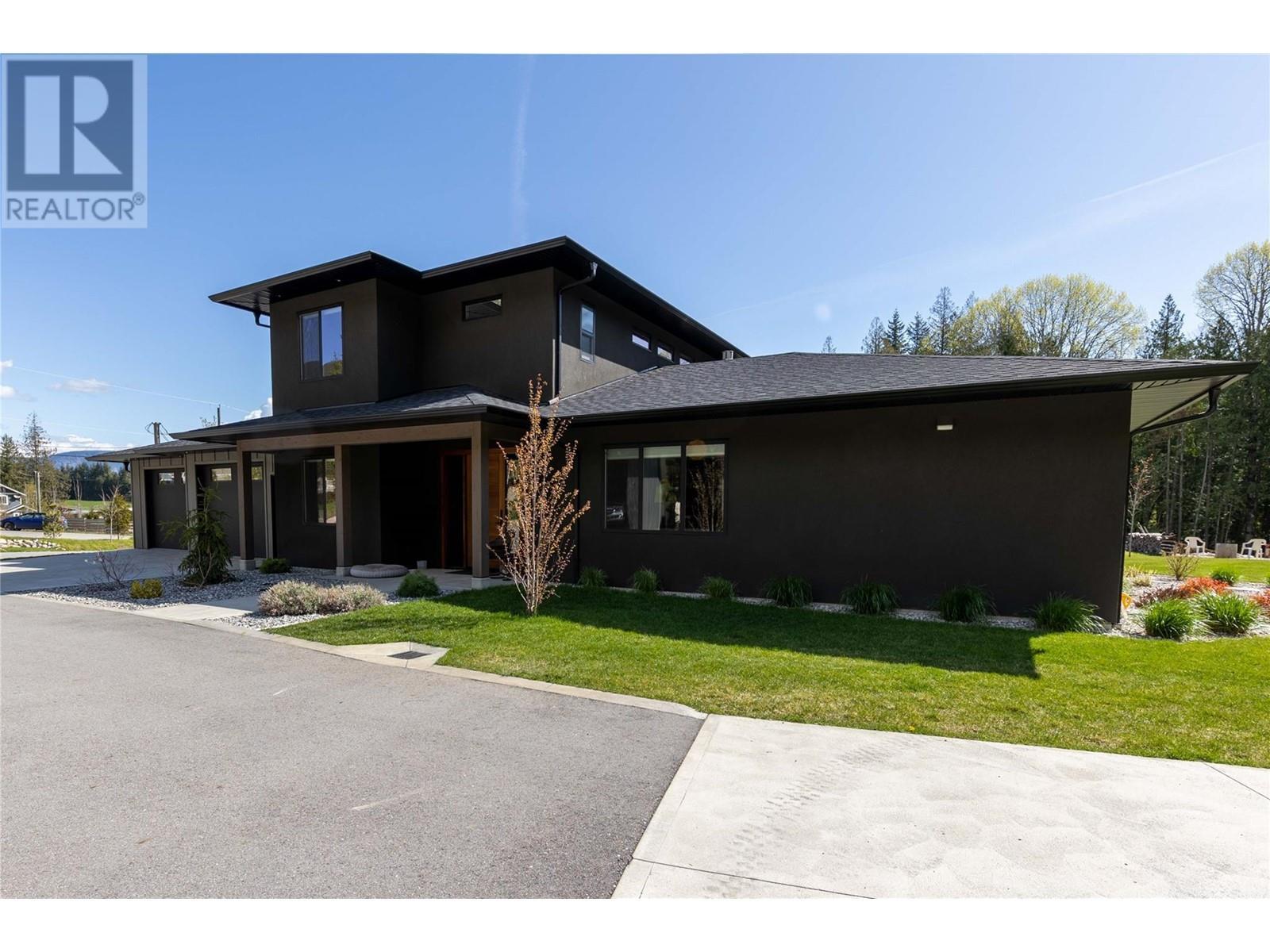 6400 1 Avenue Nw. Salmon Arm, British Columbia