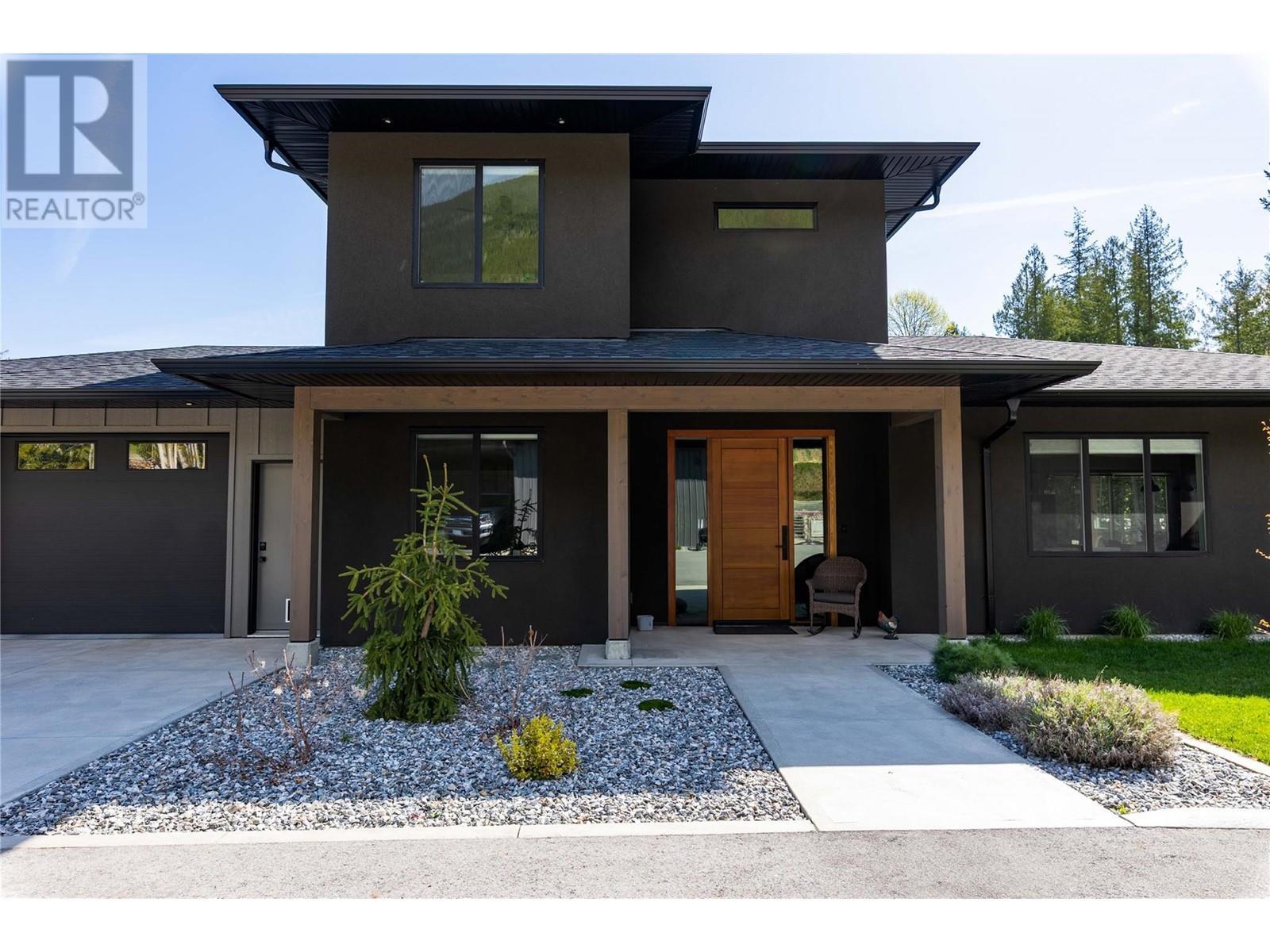 6400 1 Avenue Nw. Salmon Arm, British Columbia