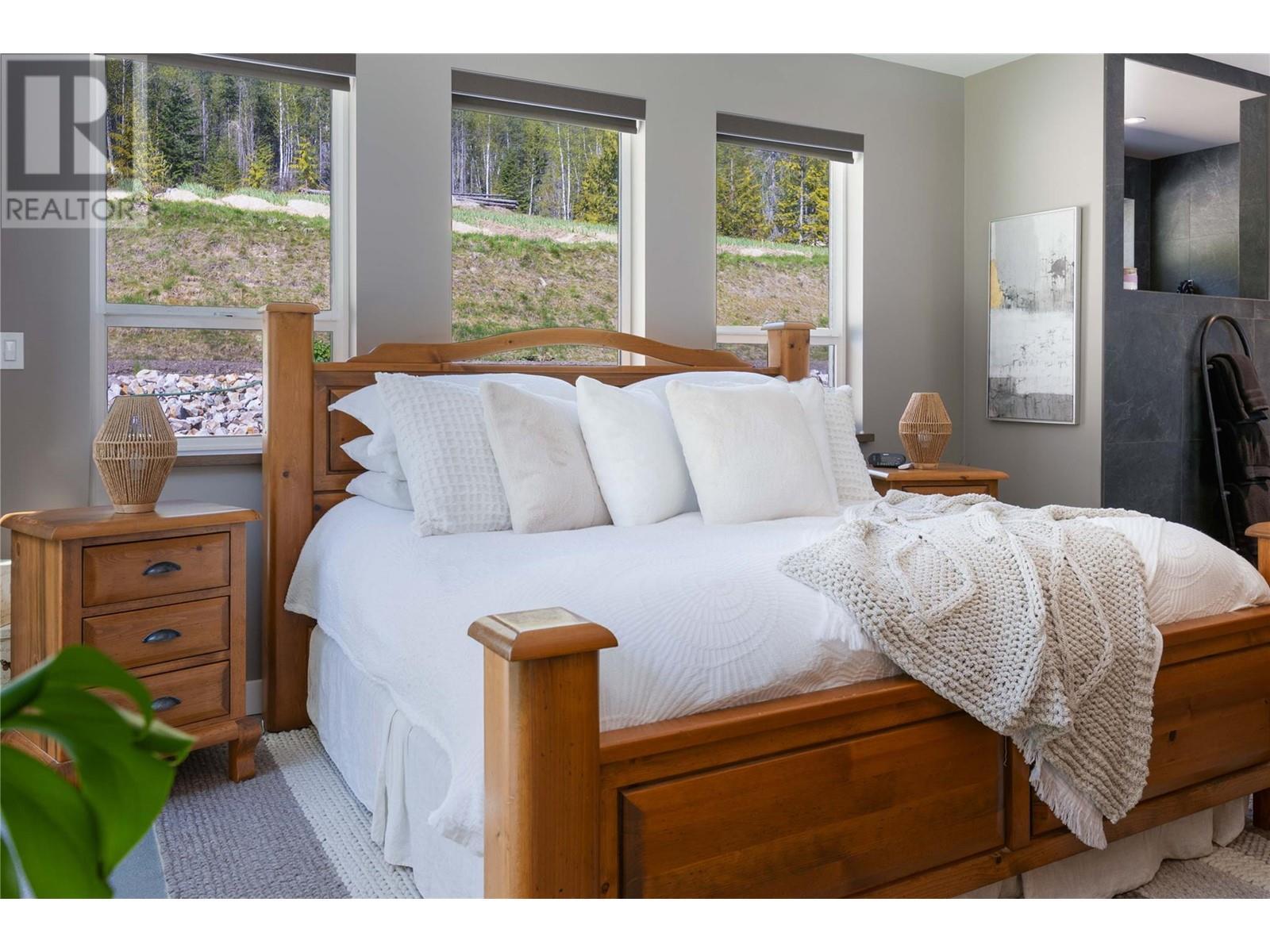 6400 1 Avenue Nw. Salmon Arm, British Columbia