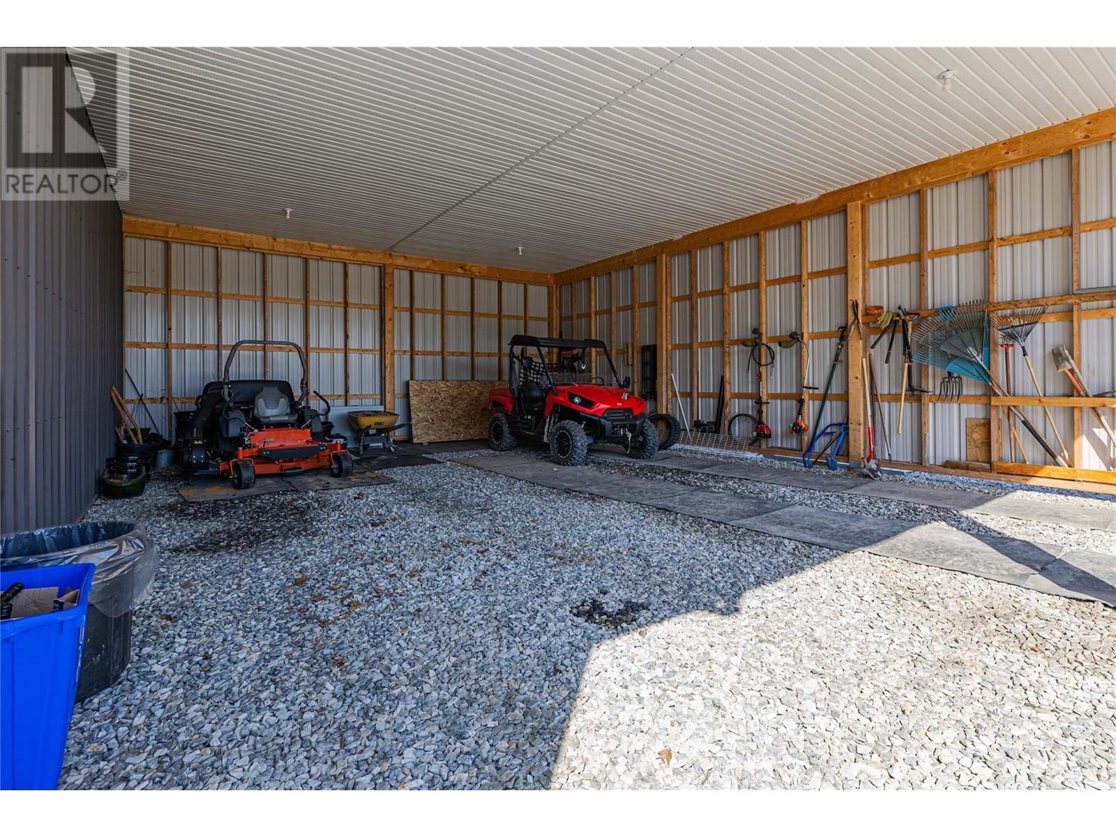 6400 1 Avenue Nw. Salmon Arm, British Columbia