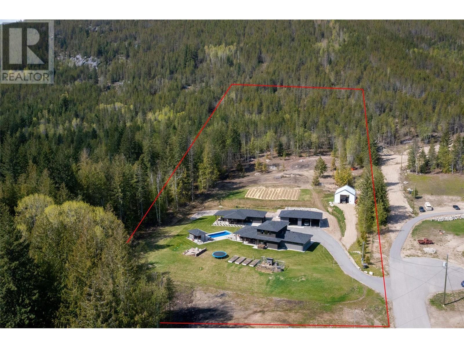 6400 1 Avenue Nw. Salmon Arm, British Columbia