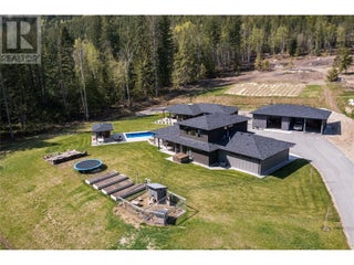 6400 1 Avenue Nw. Salmon Arm, British Columbia