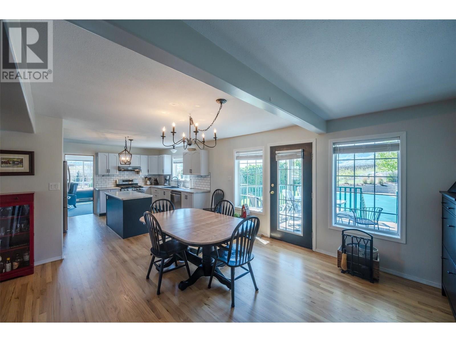 445 5 Road. Oliver, British Columbia