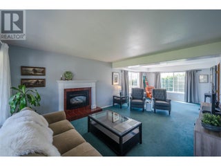 445 5 Road. Oliver, British Columbia