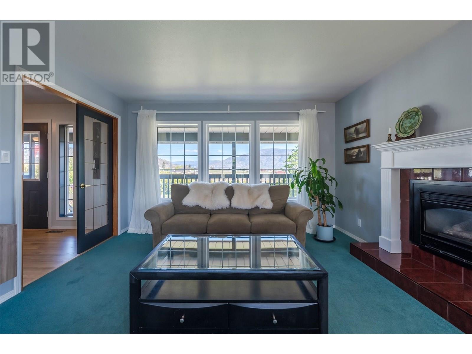 445 5 Road. Oliver, British Columbia