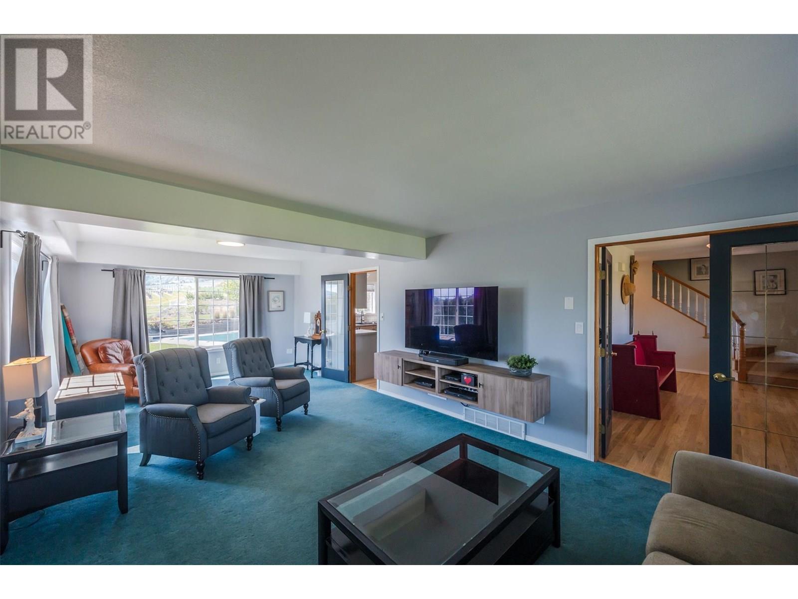 445 5 Road. Oliver, British Columbia