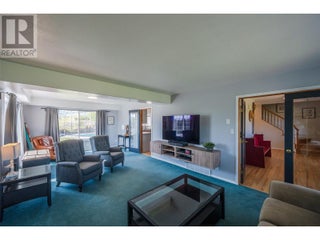 445 5 Road. Oliver, British Columbia